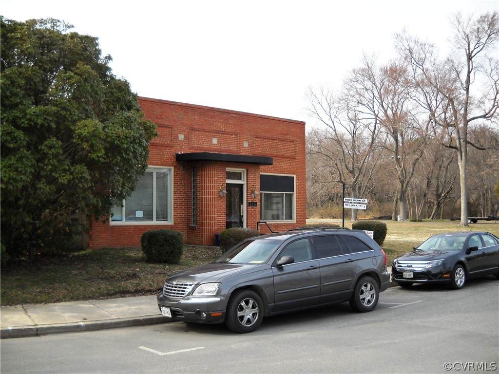 116 Railroad Avenue - Photo 1