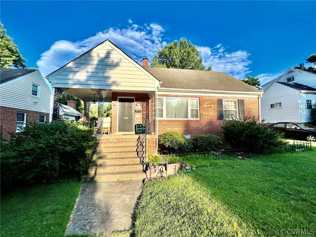 1403 Roxbury Road - Photo 1