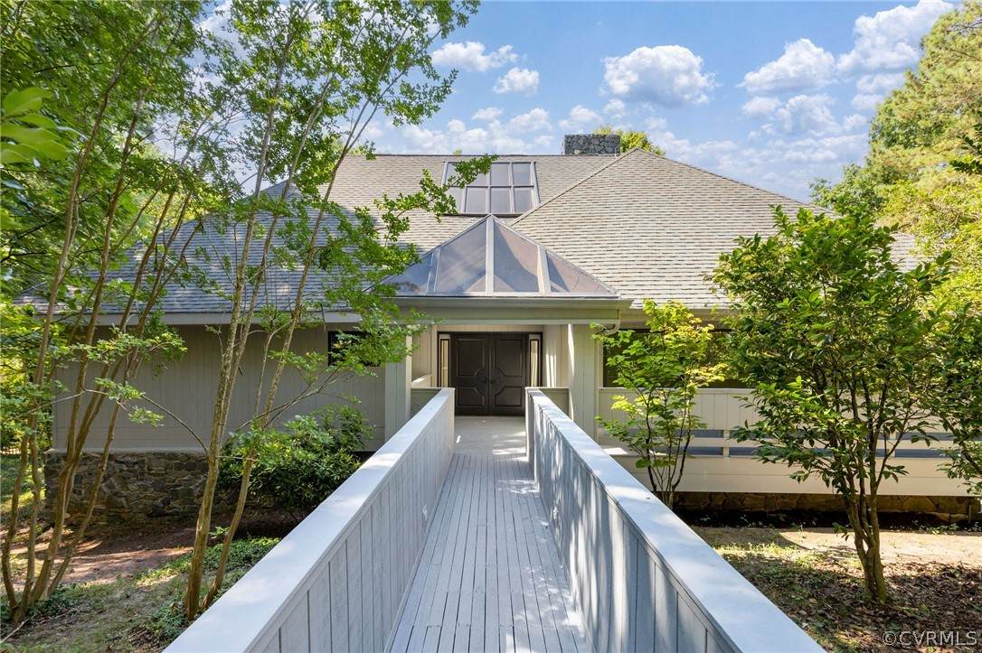 8909 Highfield Road - Photo 1