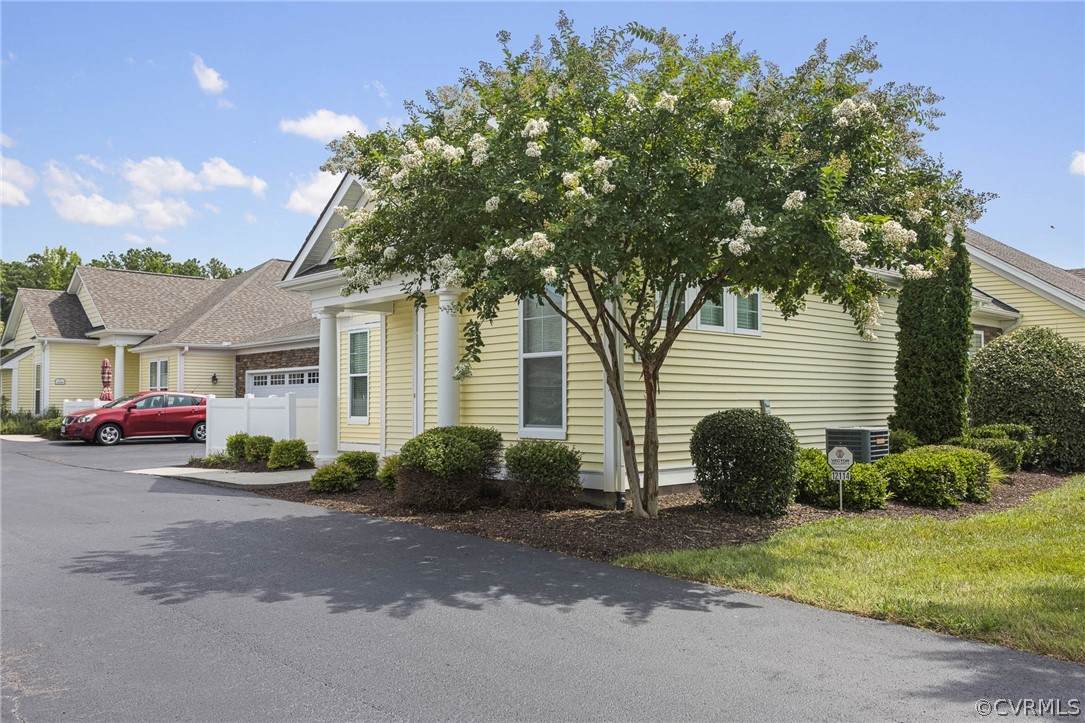 12114 Blossom Point Road - Photo 1