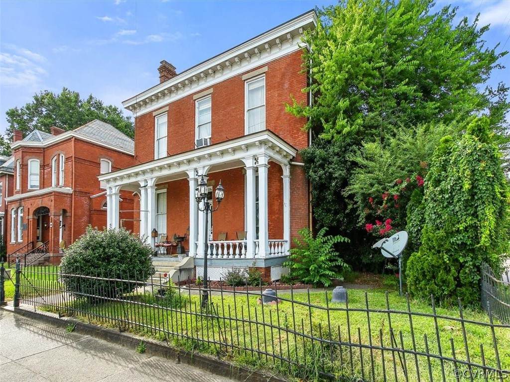 303 Washington Street - Photo 1