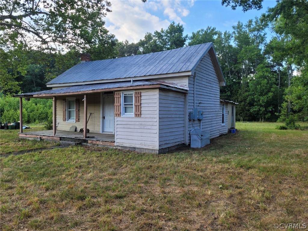 22211 King William Road - Photo 1