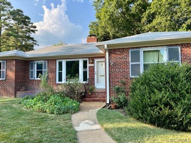 4806 Monument Avenue - Photo 1