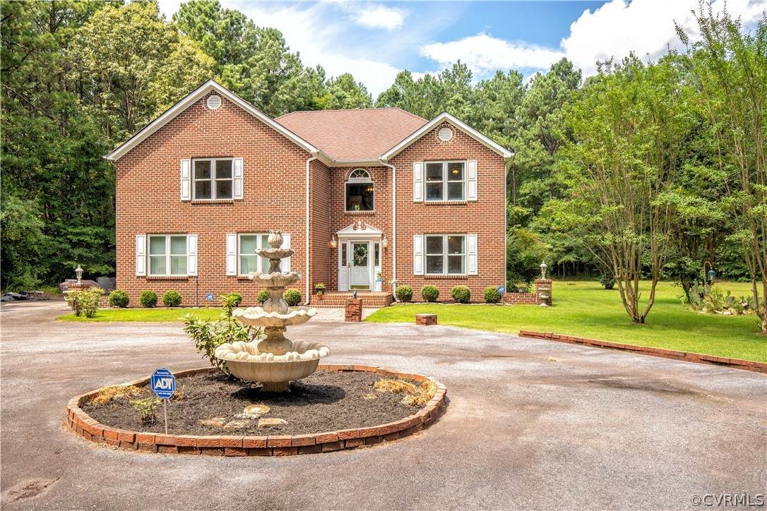 827 Hunters Run Road - Photo 1