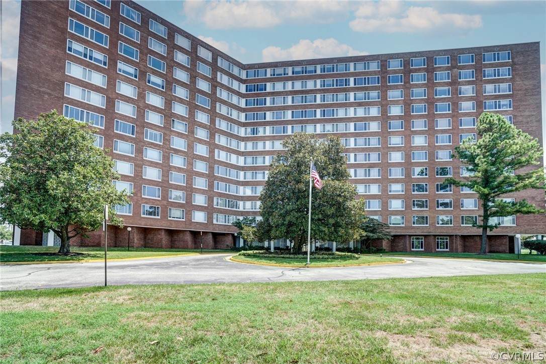 5100 Monument Avenue - Photo 1