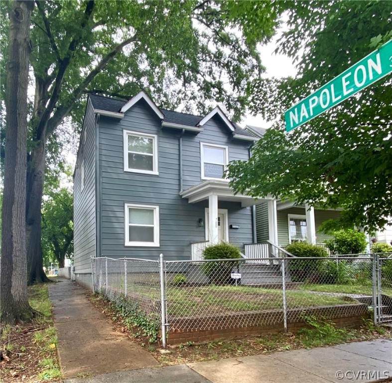 700 Gladstone Avenue - Photo 1