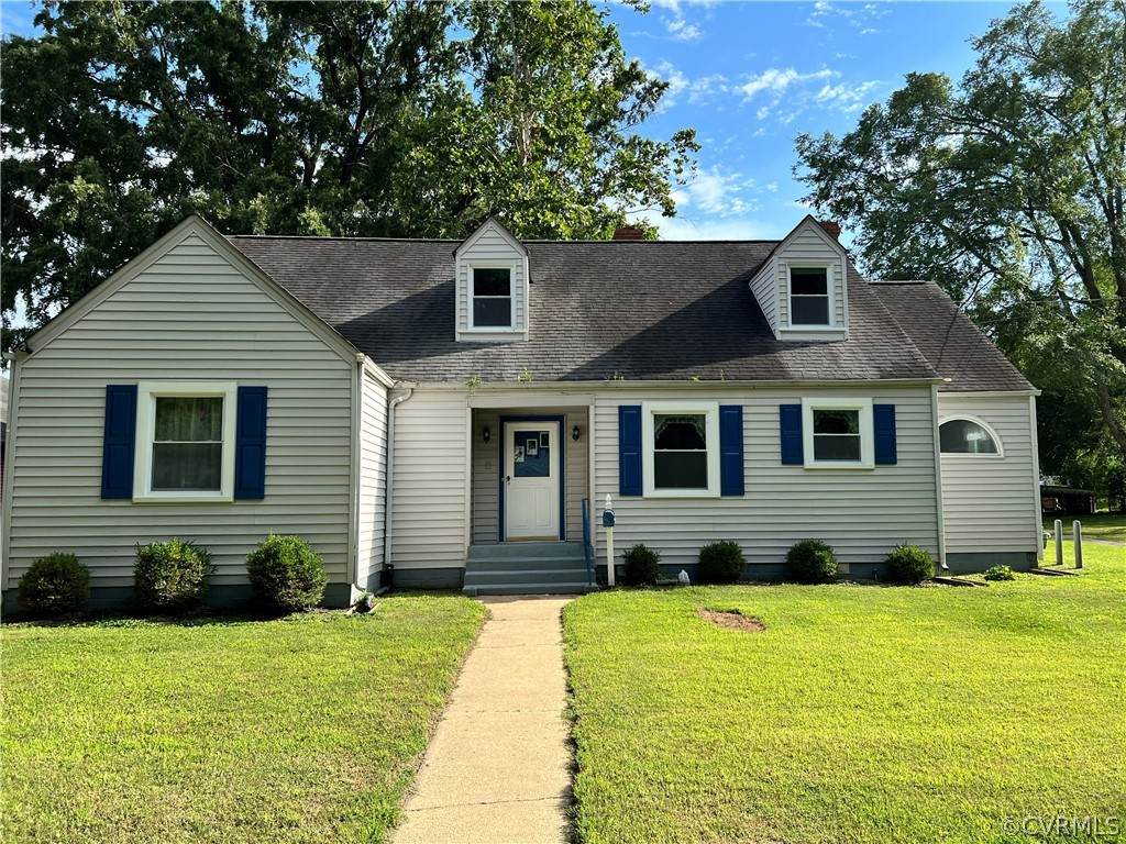 212 Royal Oak Avenue - Photo 1