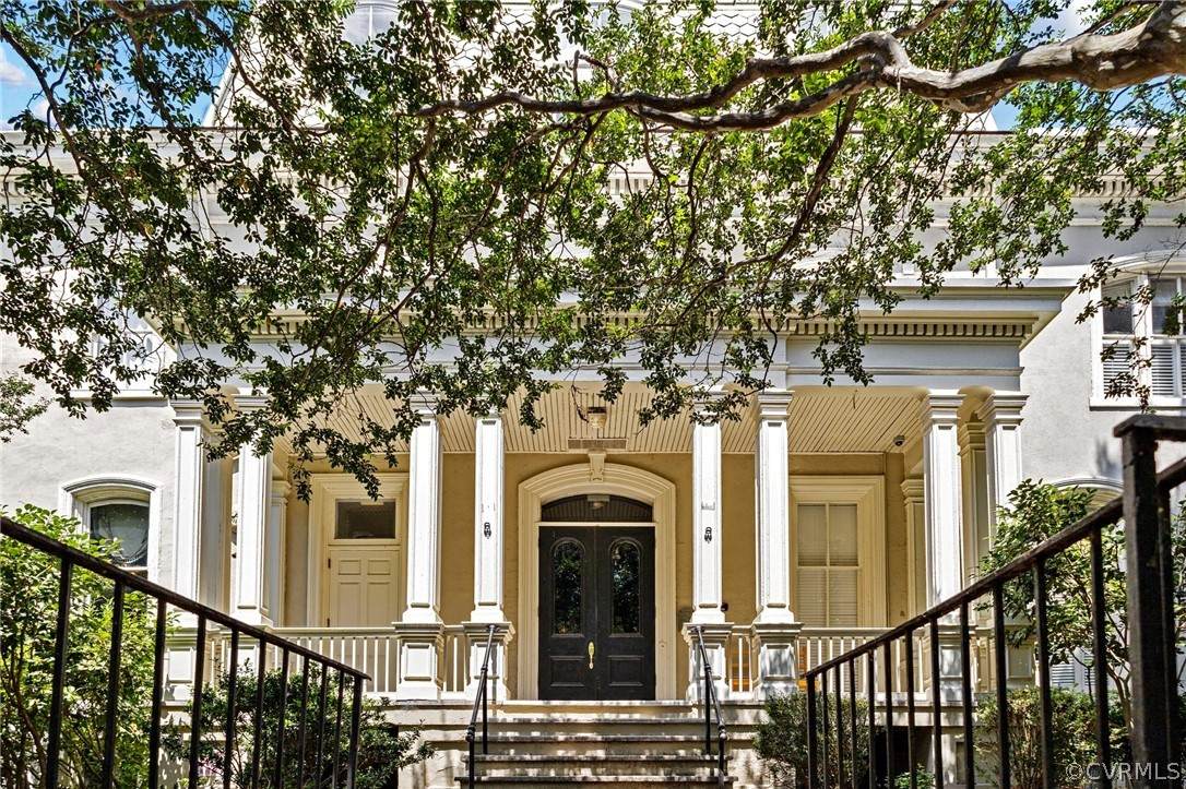 212 Franklin Street - Photo 1