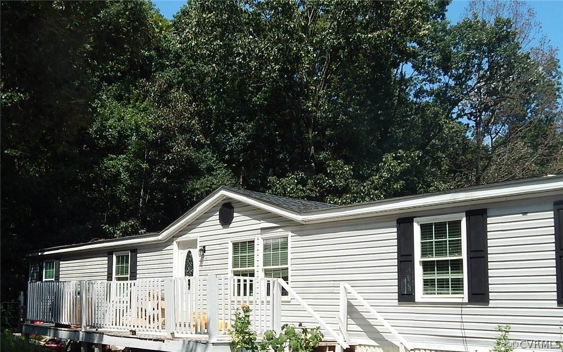 17557 Jefferson Highway - Photo 1