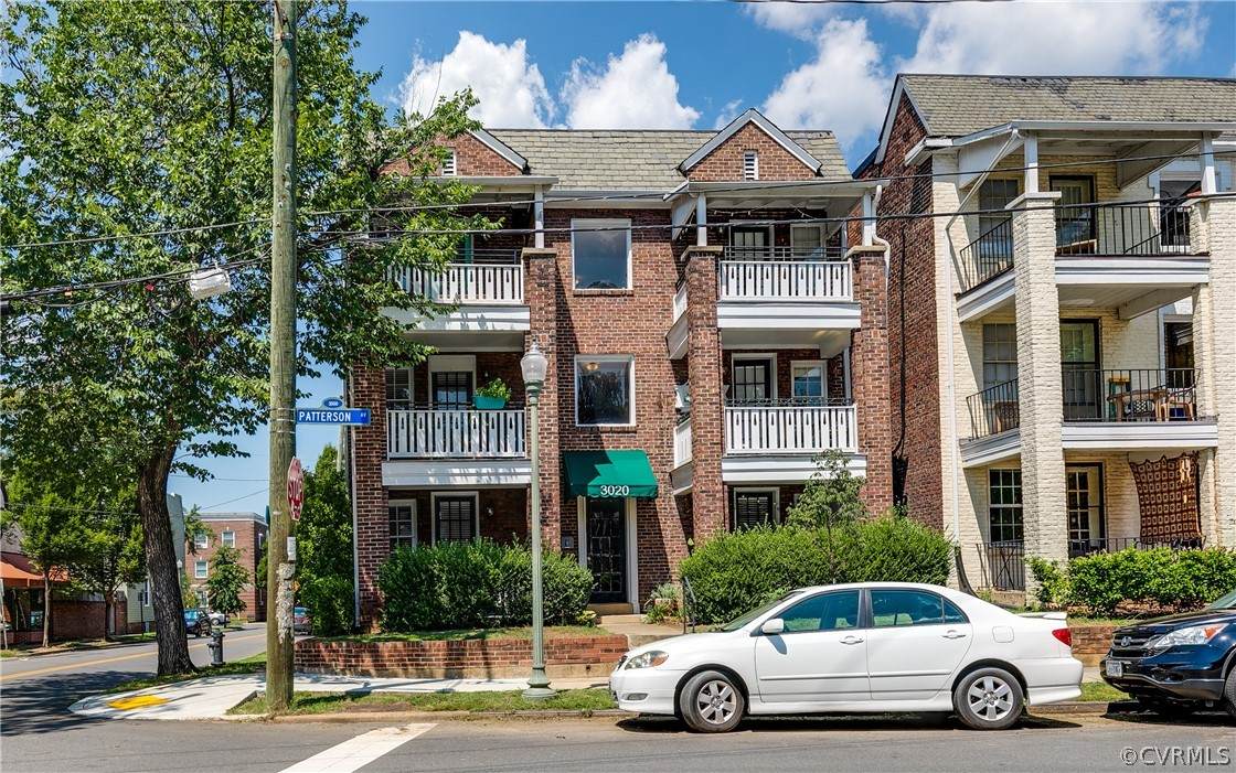 3020 Patterson Avenue - Photo 1