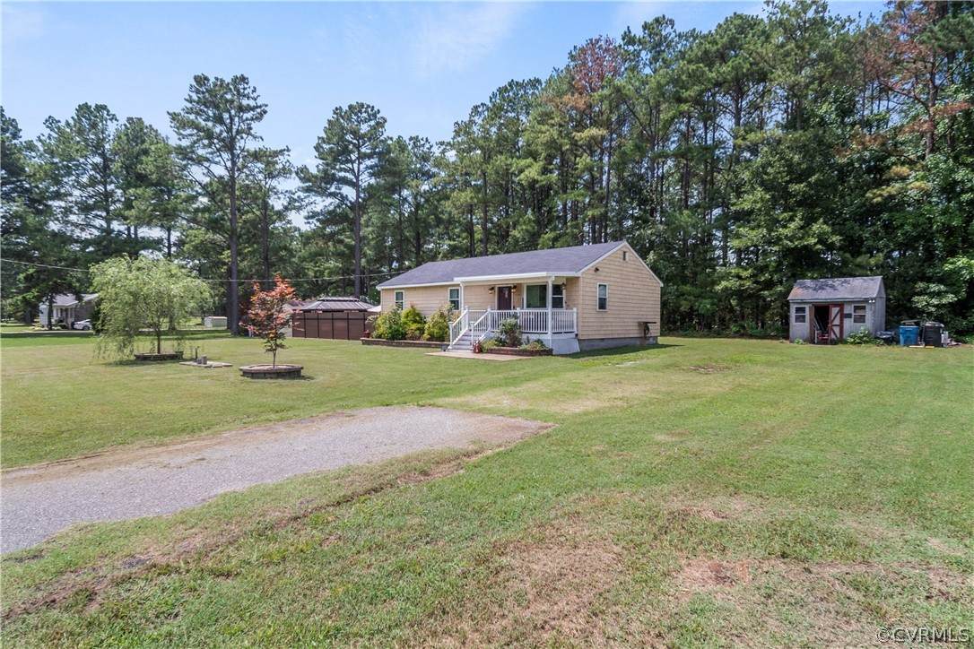 25118 Floyd Avenue - Photo 1