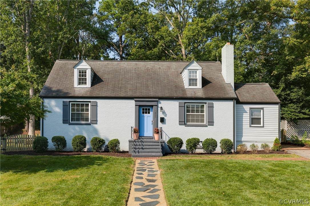 5805 Fitzhugh Avenue - Photo 1