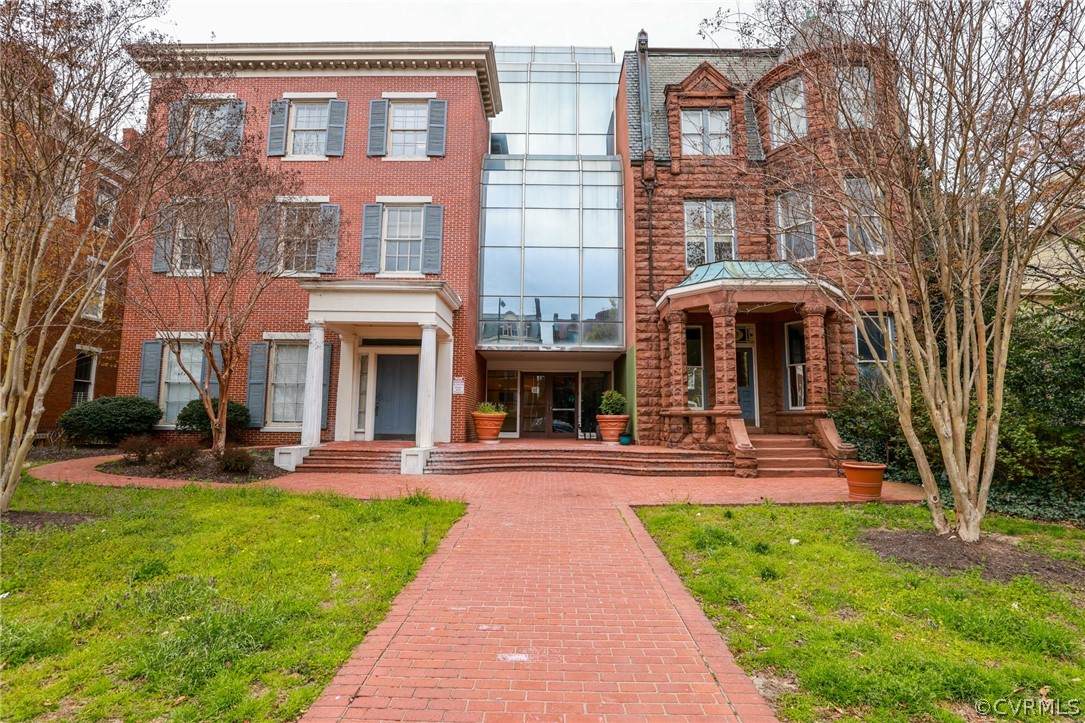 10 Franklin Street - Photo 1