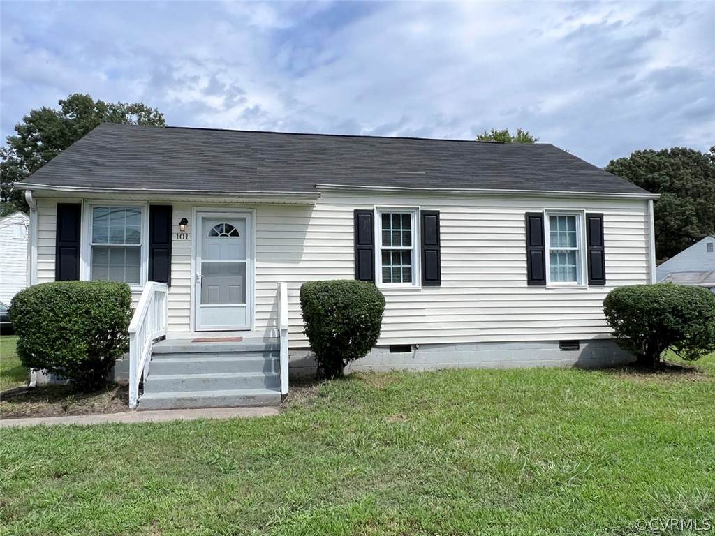 101 Douglas Drive - Photo 1