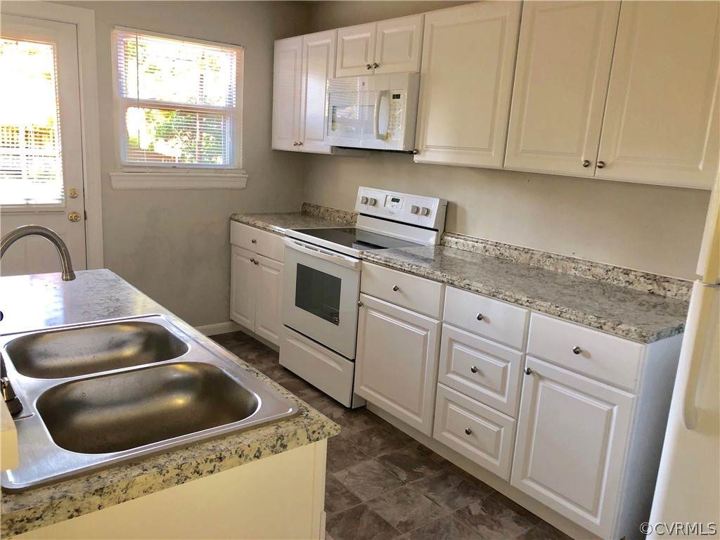 4919 Rodney Road - Photo 1