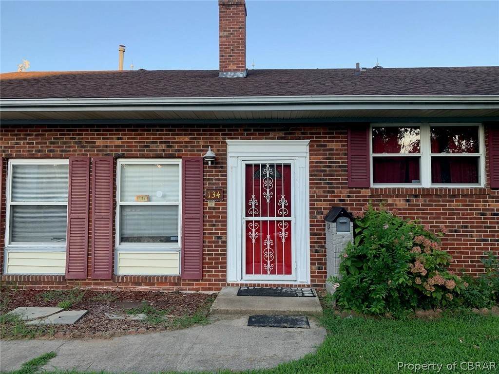 134 Diggs Drive - Photo 1