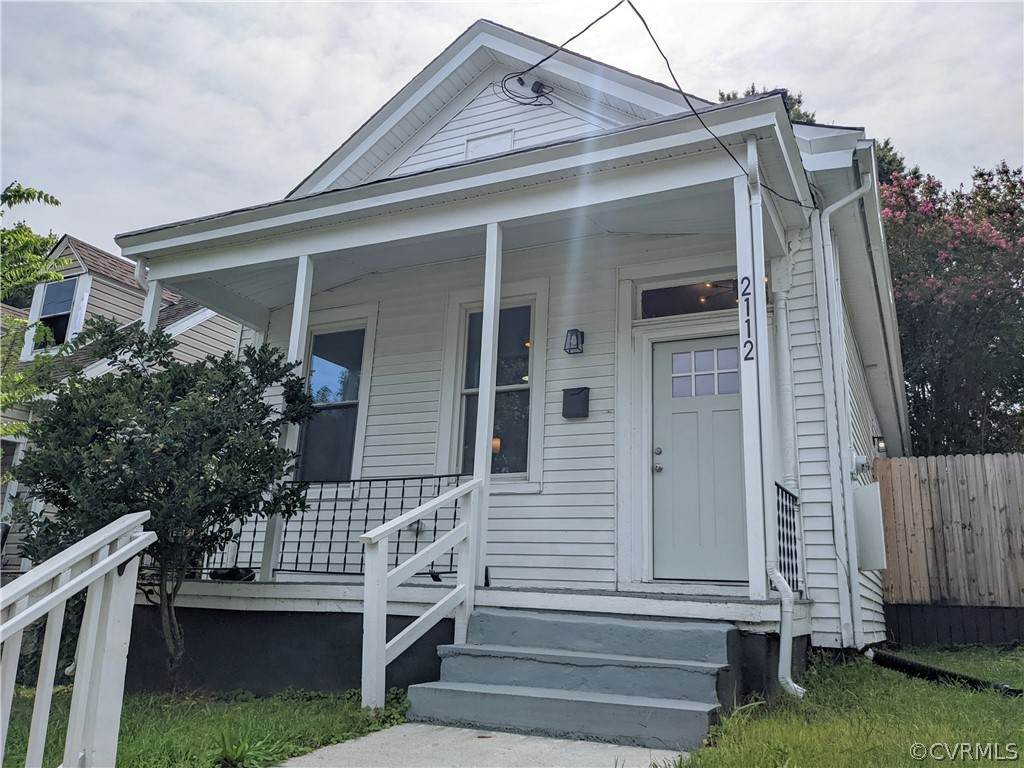 2112 Dinwiddie Avenue - Photo 1