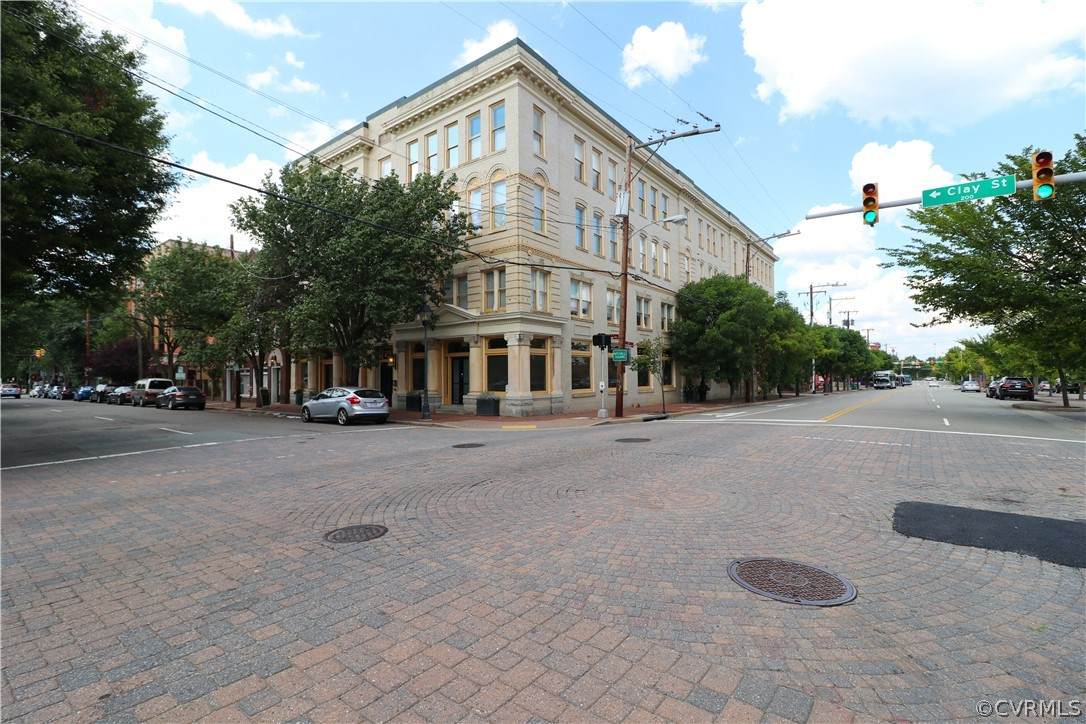 212 Clay Street - Photo 1