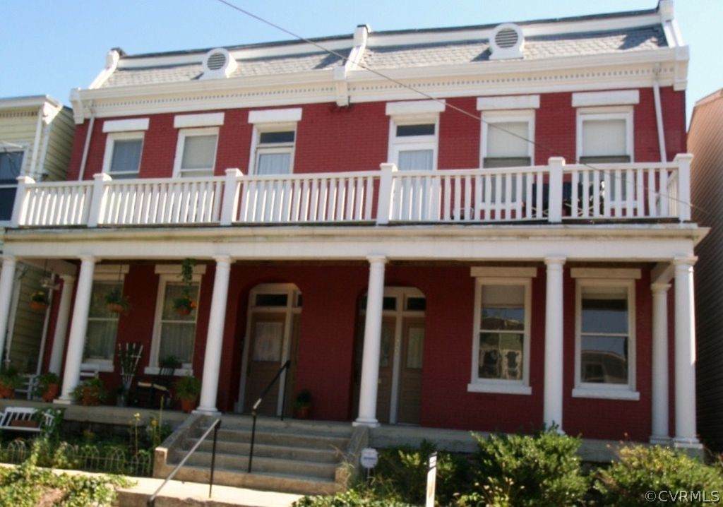 417 26th Street - Photo 1