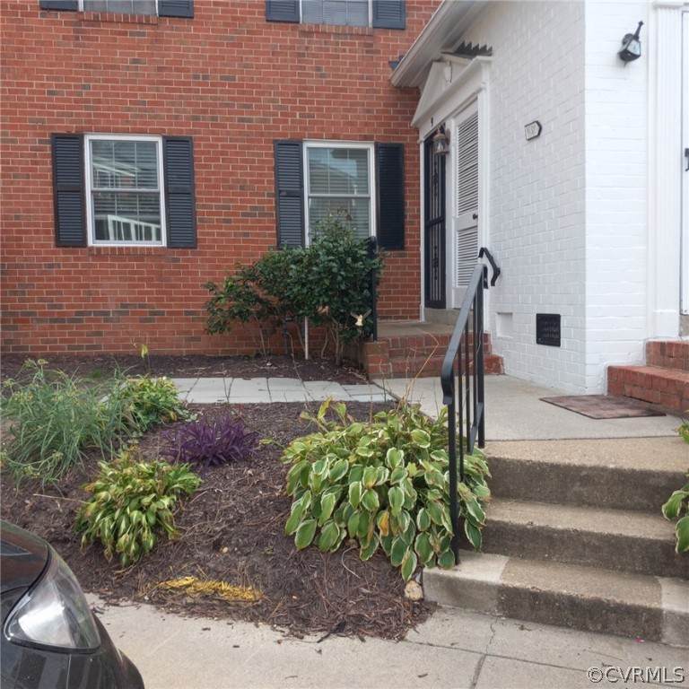 9 Snughaven Road - Photo 1