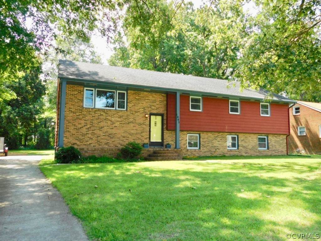 1005 Smithfield Avenue - Photo 1