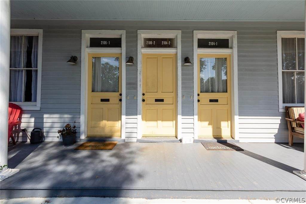 2104 Parkwood Avenue - Photo 1