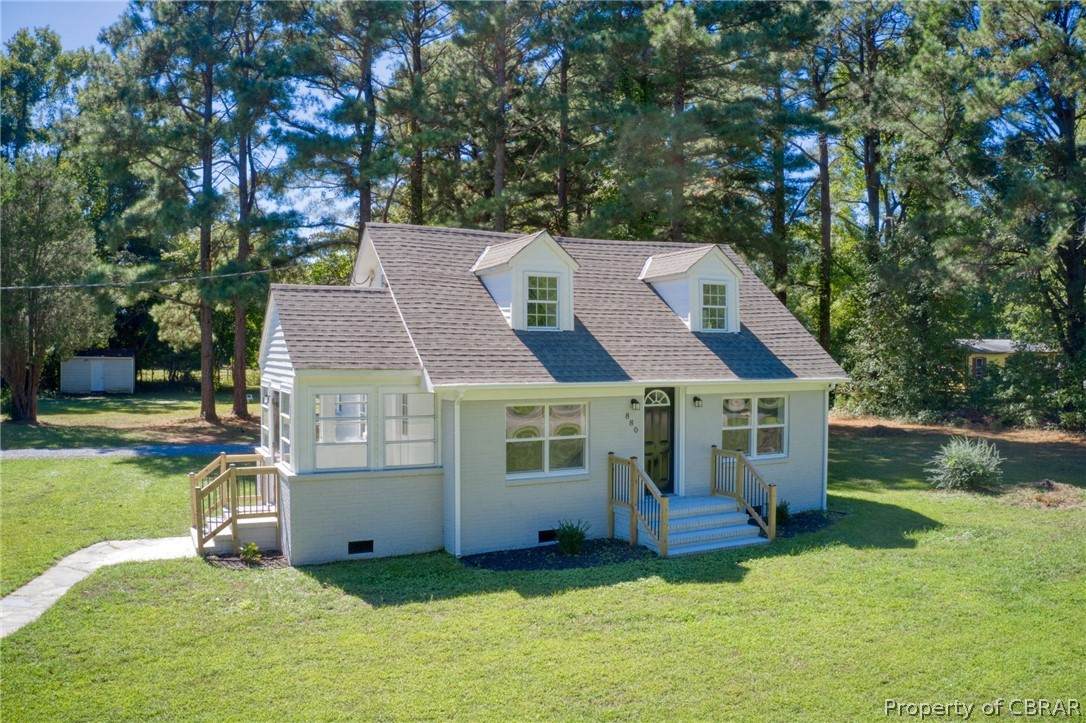880 Ditchley Road - Photo 1