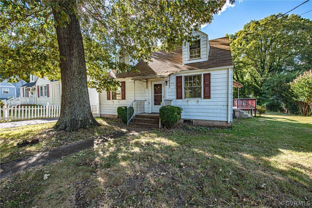 4810 Castlewood Road - Photo 1