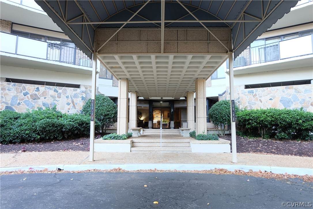 2956 Hathaway Road - Photo 1