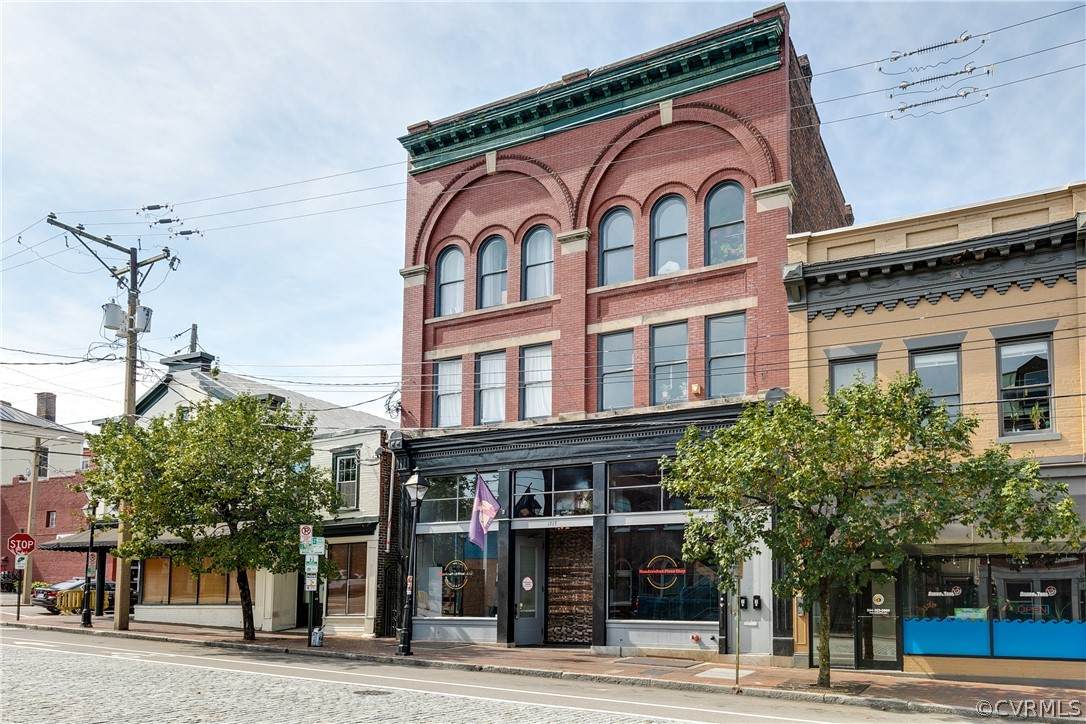 1717 Franklin Street - Photo 1