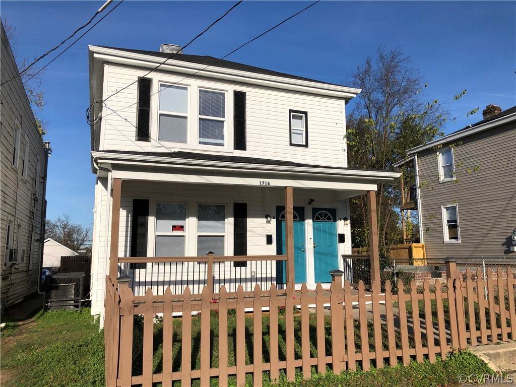 1716 20th Street - Photo 1