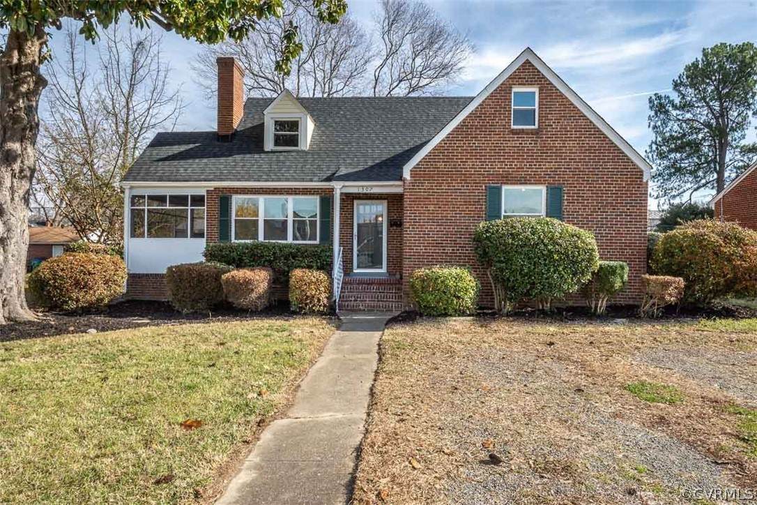 1307 Evergreen Avenue - Photo 1
