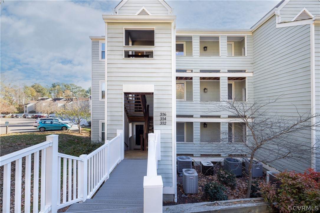 306 Water Pointe Lane - Photo 1