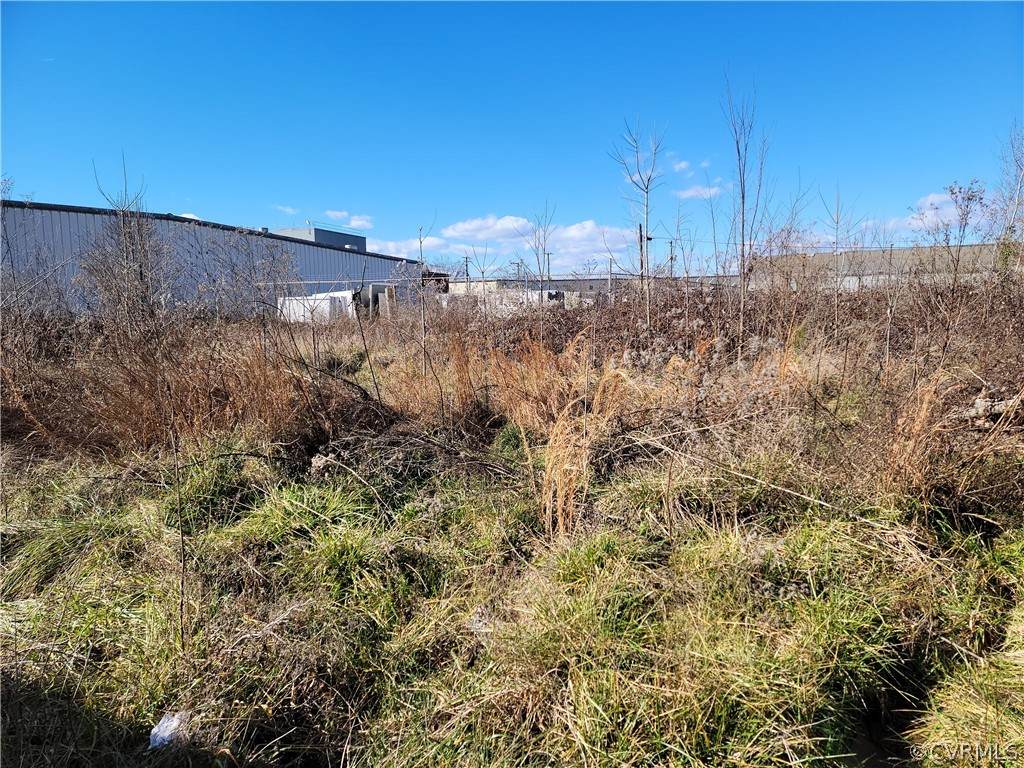 2113 & 2115 Everett Street - Photo 1