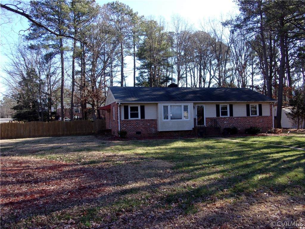 207 Tamarack Road - Photo 1
