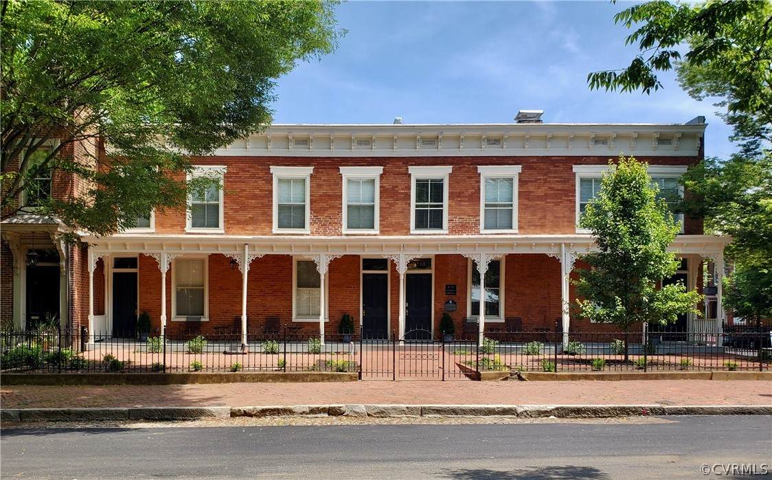 2218 Grace Street - Photo 1