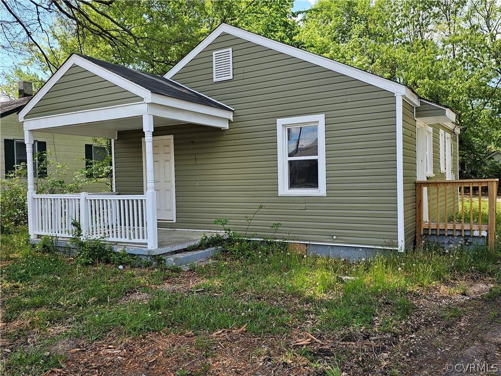 2505 Oaklawn Boulevard - Photo 1