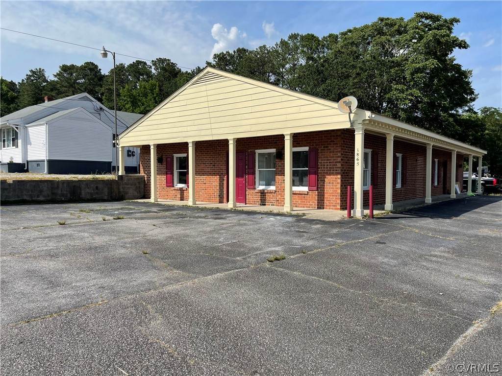 1863 Fort Mahone Street - Photo 1