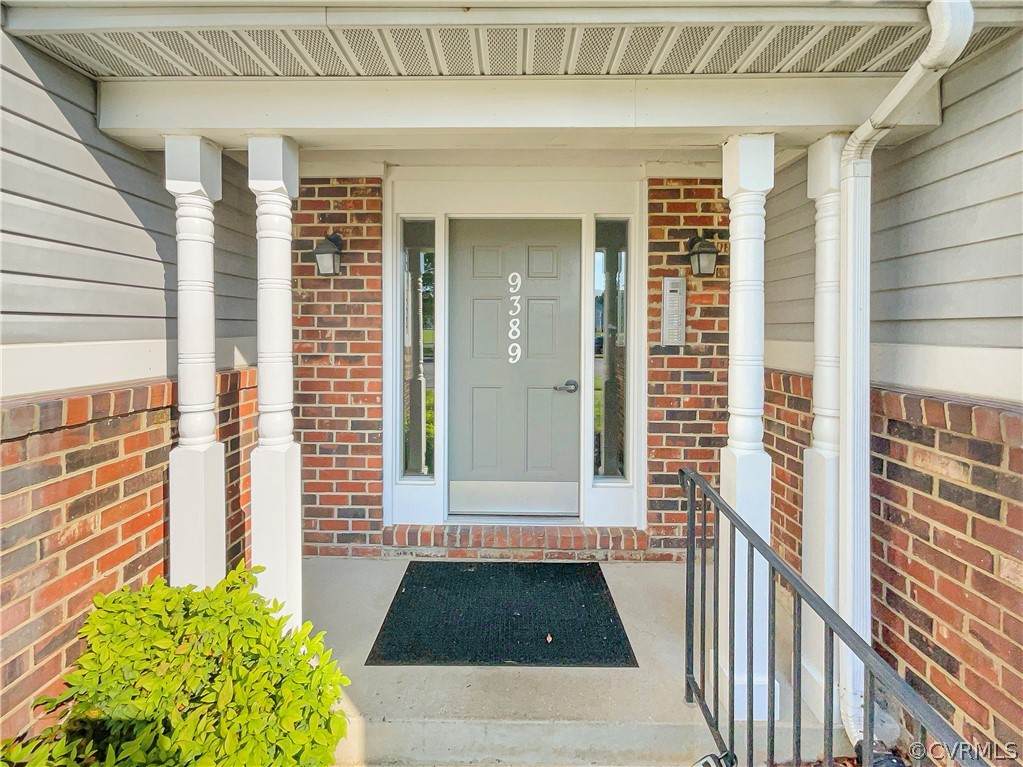 9389 Horse Castle Court - Photo 1