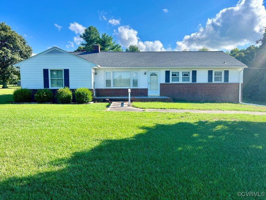 1502 Totuskey Church Road - Photo 1