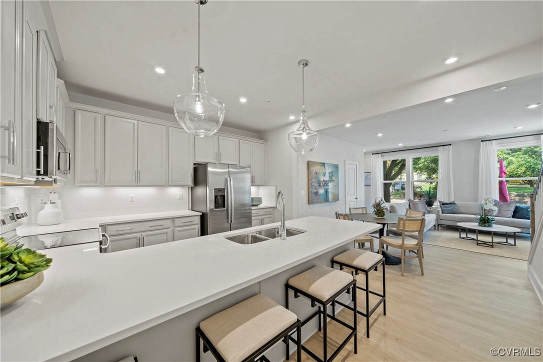 1044 Bowe Street - Photo 1