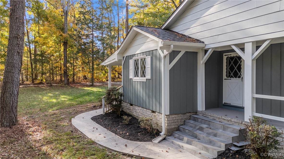 4560 Williamsburg Road - Photo 1