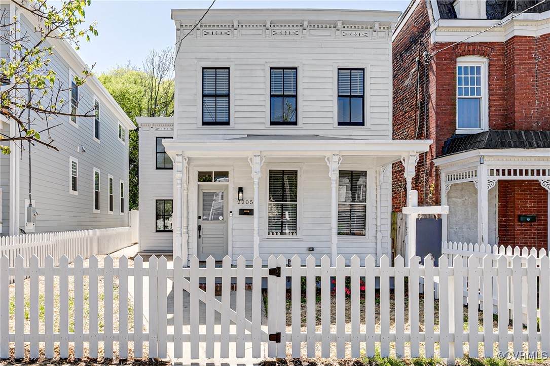 2205 Fairmount Avenue - Photo 1