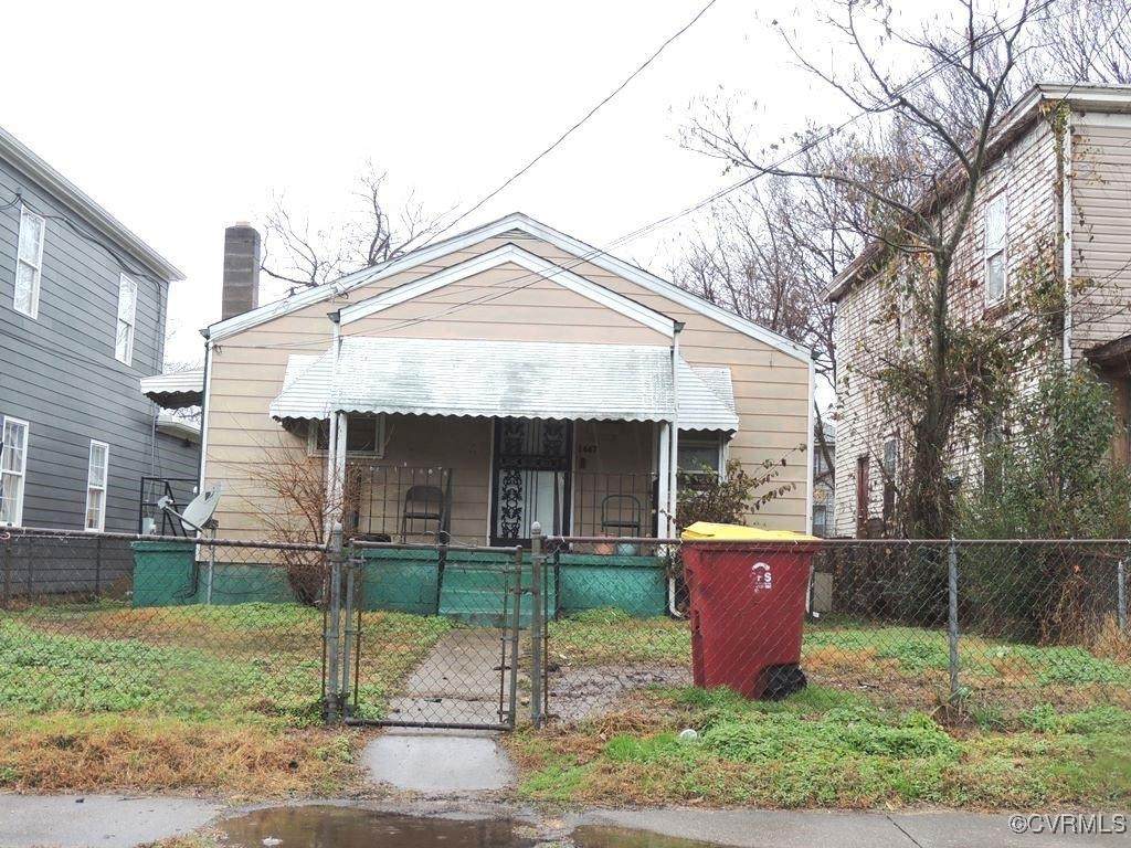 1447 Ferndale Avenue - Photo 1