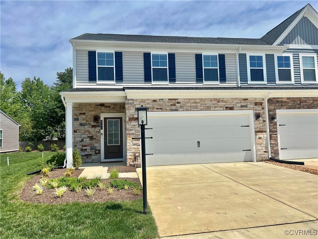 631 Brookwood Glen Terrace - Photo 1