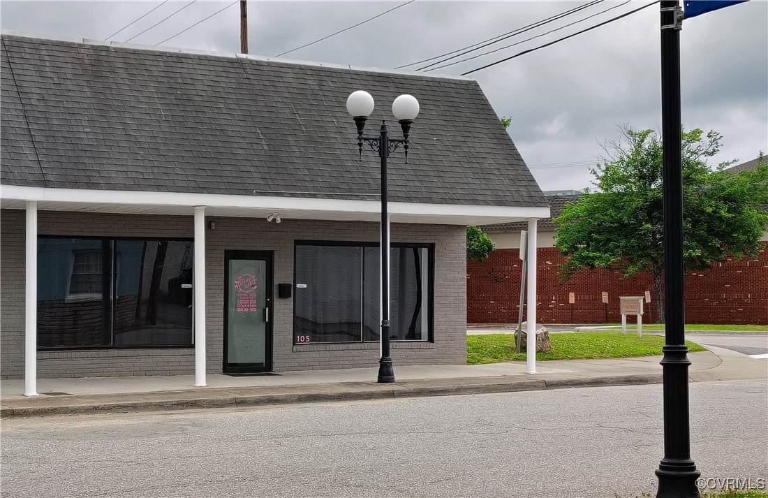 105 Pickwick Avenue - Photo 1