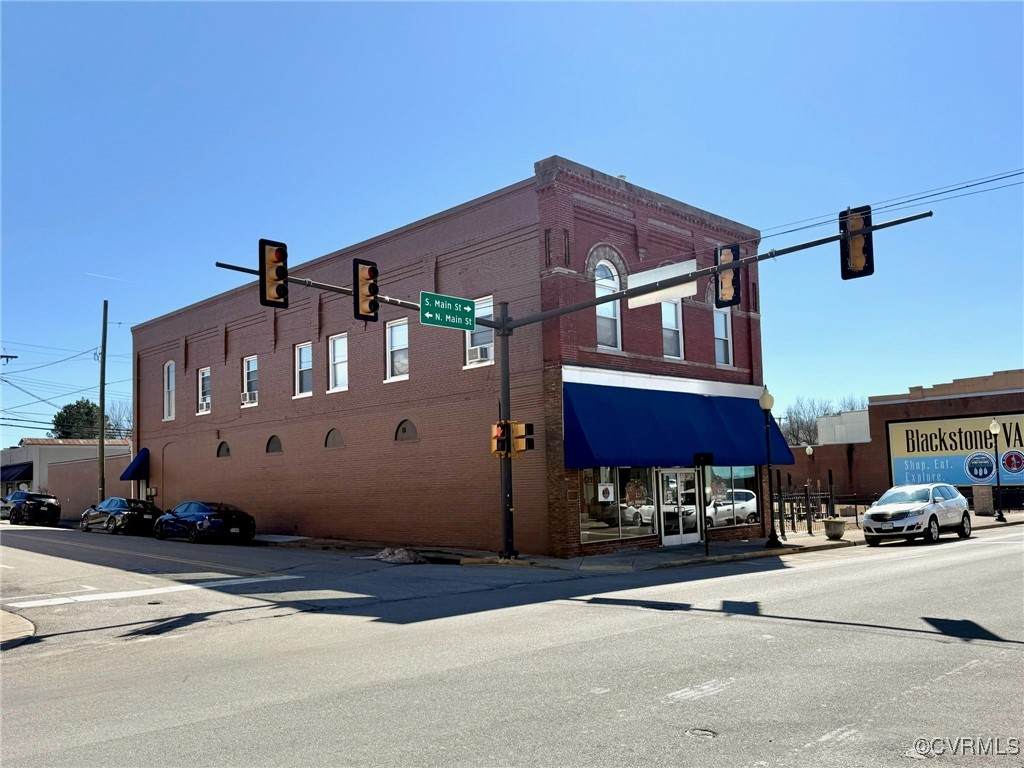 101 Main Street - Photo 1