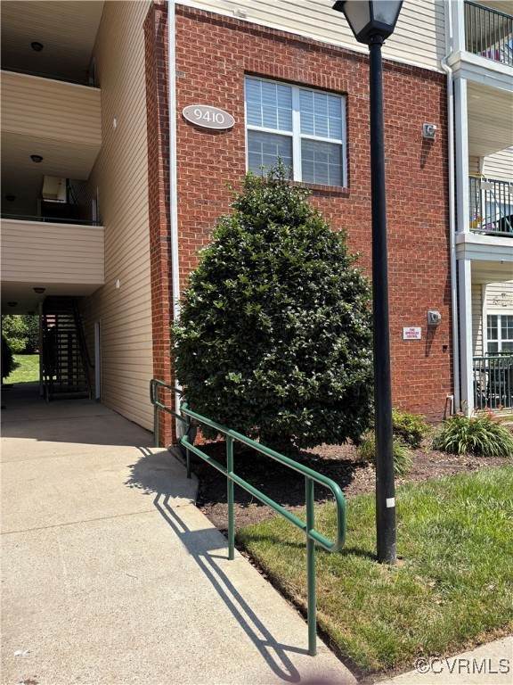 9410 Links Lane - Photo 1