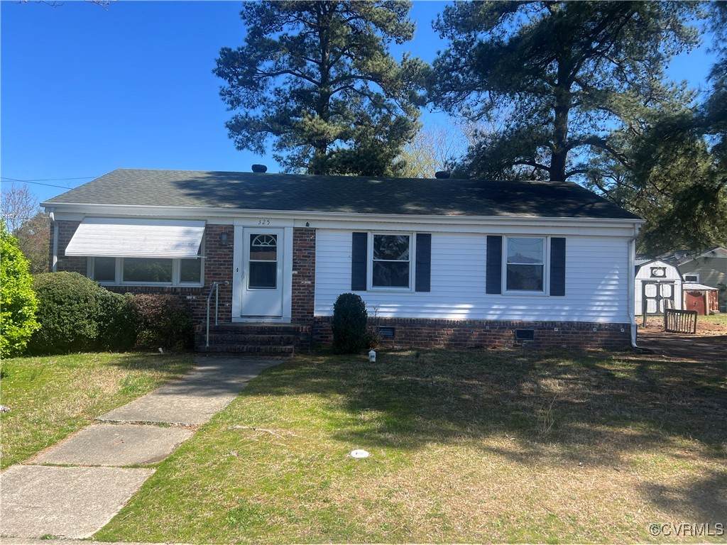 325 Hoke Avenue - Photo 1