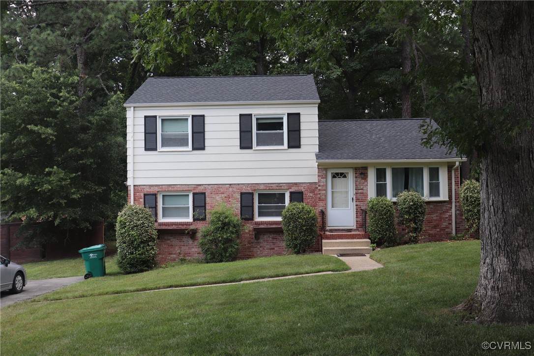 9500 Minna Drive - Photo 1
